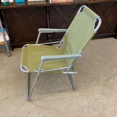 ⭐︎値下げ⭐︎ K2508-193 CAPTAIN STAG アウトドアチェア フォールディングチェア カーキ キズ汚れ有り の画像