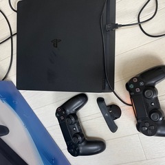 取引中ps4本体とコントローラー背面 パッドの画像