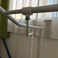 押入れ　伸縮ハンガーラックの画像