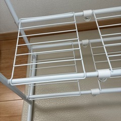 押入れ　伸縮ハンガーラックの画像