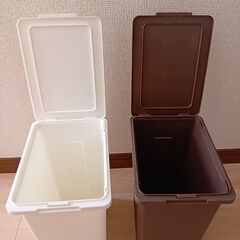 新品2個セット 蓋つきゴミ箱　ダストボックス　ブラウン アイボリーの画像