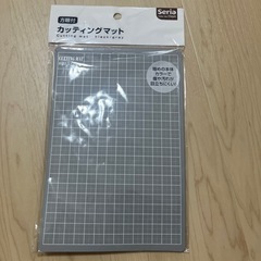 カッティングマット、ペン立て、パソコン腕置きの画像