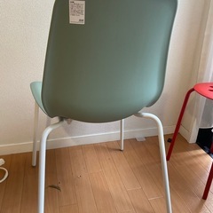 IKEA ミントグリーン　イスの画像
