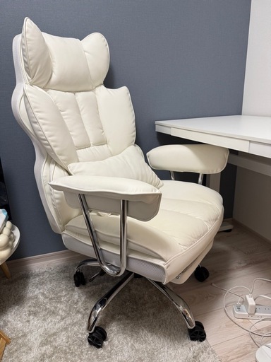 ゲーミングチェア　ホワイト　美品