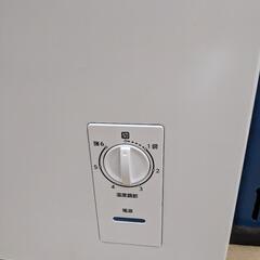 冷凍庫  comfee コンフィー RCC100WHの画像