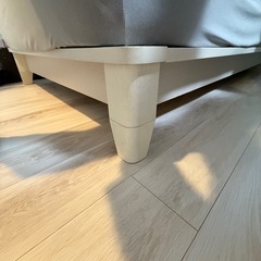 セミダブルベッドフレーム　マットレス付きの画像