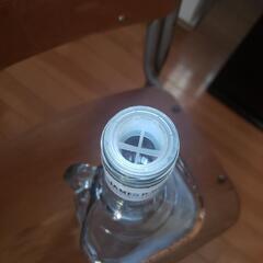 JIM BEAM 1750mlの空き瓶の画像