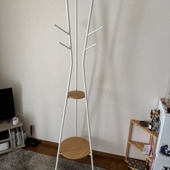 ハンガーラックの画像