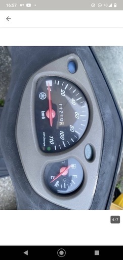 シグナス125　シート マフラー バッテリー新品です