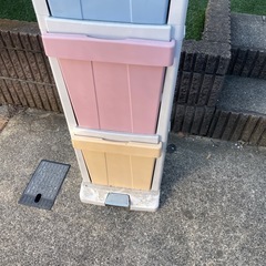 3段ゴミ箱の画像