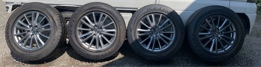 スタッドレスタイヤ