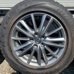 スタッドレスタイヤの画像