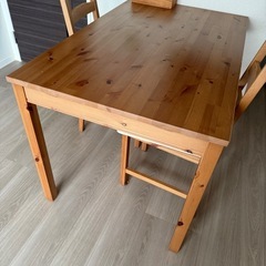 【IKEA】 ダイニングテーブル&チェア2個の画像