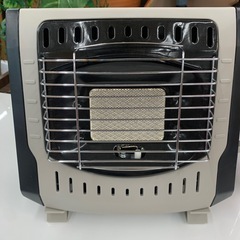 美原店  メ カセットガス ストーブ ポータブルガスヒーター　mini-ve コンパクト　ガスストーブの画像