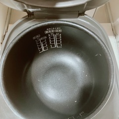 【2000円】炊飯器  シャープ  5.5合の画像