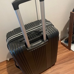 3泊4日分　スーツケースの画像