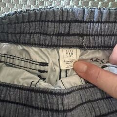 GAP キッズ パンツ の画像