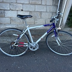 自転車 クロスバイク KYUZO 本体 700C （ 700x28C ） シマノ SHIMANO 7段変速付き KZ-FT7007 FORTINAの画像