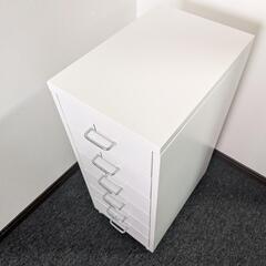 IKEA HELMER ヘルメル 引き出しユニット キャスター付き

の画像