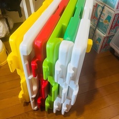 ベビーサークル　はらぺこあおむしの画像