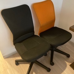 昇降機能付きテーブル　チェア　椅子の画像