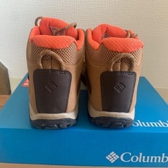コロンビア登山靴　一回だけ使用の画像