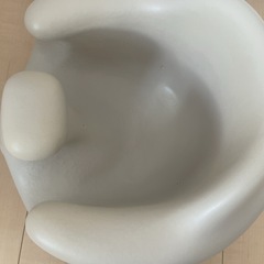 ベビーチェア バンボ ベージュの画像