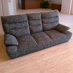 【使用期間1年】2人掛けローソファ 脚付き・ロータイプ両対応／幅160cm／グレー系 ファブリックの画像