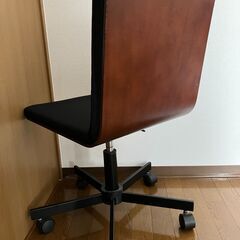 デスクチェア【エアリゾーム/使用感あり】の画像
