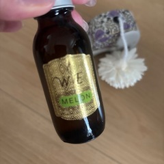 タイのお土産のメロンの芳香剤と🐘象とお花の画像