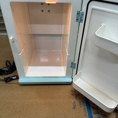 ポータブル冷蔵庫の画像
