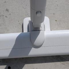 パナソニック製　充電式掃除機「MC-SB33J」の画像