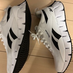 Reebok ジグダイナミカ　ホワイト　27センチの画像