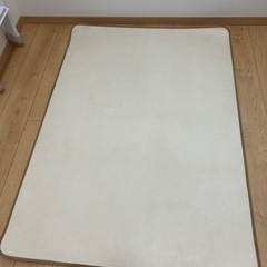 木目調フロアカーペットの画像