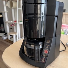 沸騰浄水コーヒーメーカー（ミルつきマイコン自動タイプ）の画像