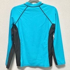 《未使用品》【Surfers Co. 】ラッシュガード 水色×黒 4点セットの画像