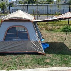 ワンタッチテント タープ機能付き サンシェード ダークルームの画像