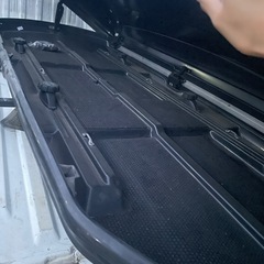 thule スーリー ルーフボックスの画像