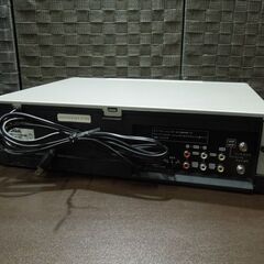 現状品 LG VHSビデオデッキ 2002年製 GV-HIA2 ビデオテープレコーダー リモコン付き 通電確認済 札幌市 新道東店の画像