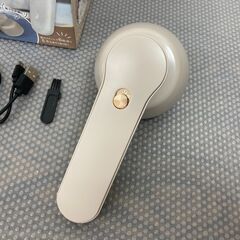 【お売りします】 USB充電式　毛玉取り器　ベージュの画像