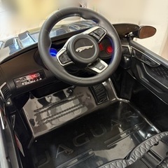 【定価7万円】【格安】乗れる巨大ラジコン 子供が運転出来る高級車 の画像