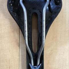 自転車 サドルの画像