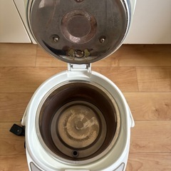 電気ポット　電動給水ポット の画像