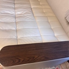 ソファーベッドの画像