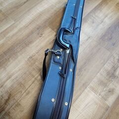 【バイオリンケース】紺色ハードケース（三角型）の画像