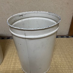ゴミ箱の画像