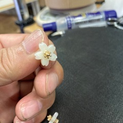 メーカー不明　花　ピアスの画像