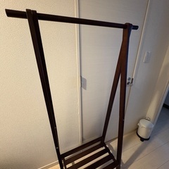 ハンガーラックの画像