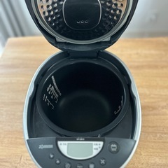 炊飯器の画像