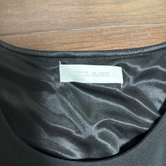 【セシルマクビー】シンプル黒ワンピースドレスの画像